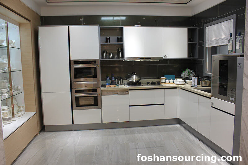 Wholesale High Gloss UV Finish Modular Kitchen Cabinet Sale