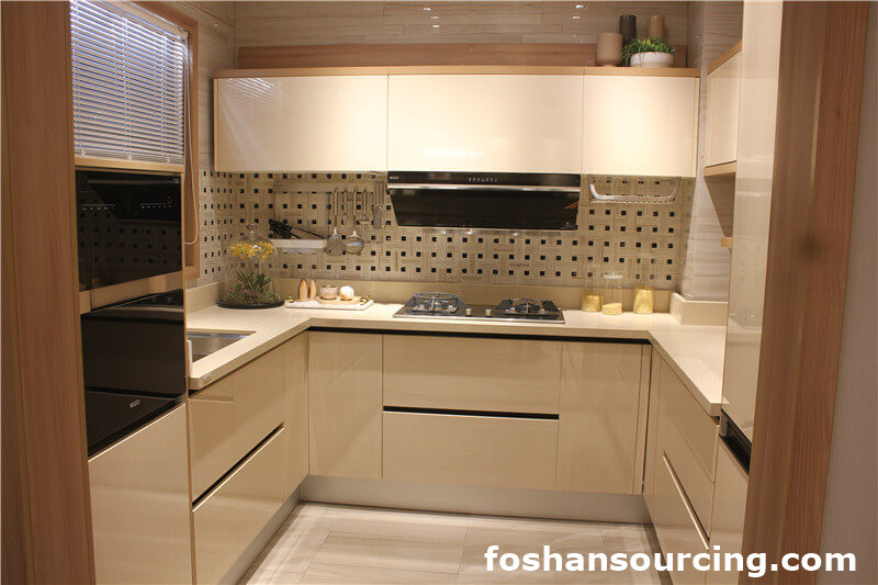 New Hot Selling Design White Painted Shaker Used Doors Kitchen Cabinet from China Factory